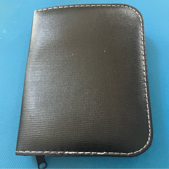 Grooming Travel Set (new) - Picture 2 of 3